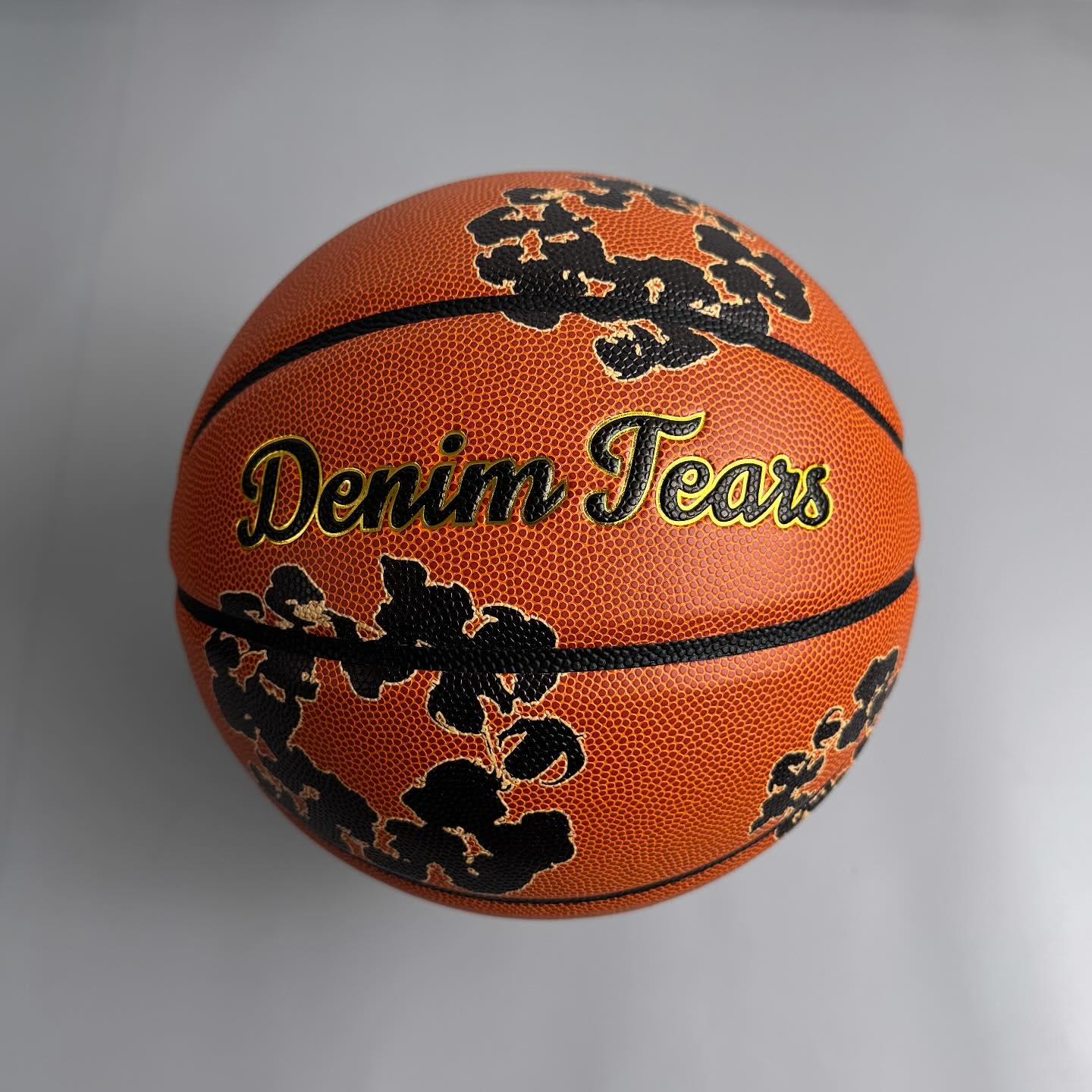 Premium Wreath Pebbled Basketball